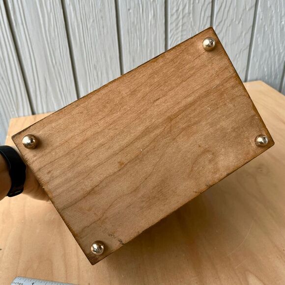 Vintage 1977 Hand-Painted Folk Art Box Purse w/ Lucite Handle – Signed R.Y.R.K. - Picture 3 of 14